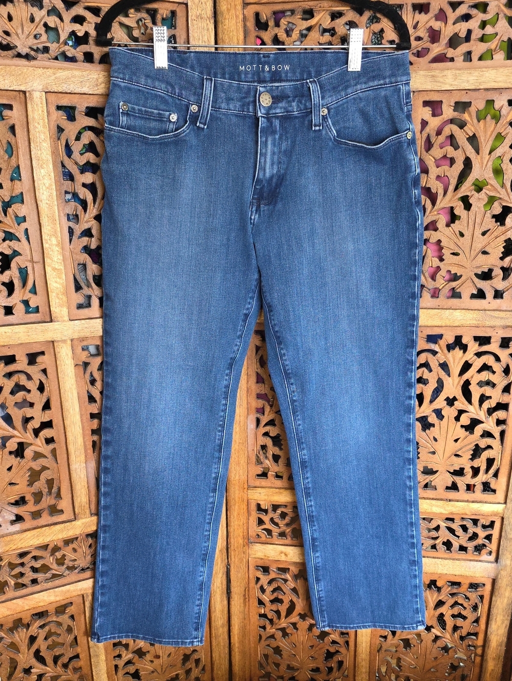 Mott & Bow Men's Straight Jeans in Mid Blue